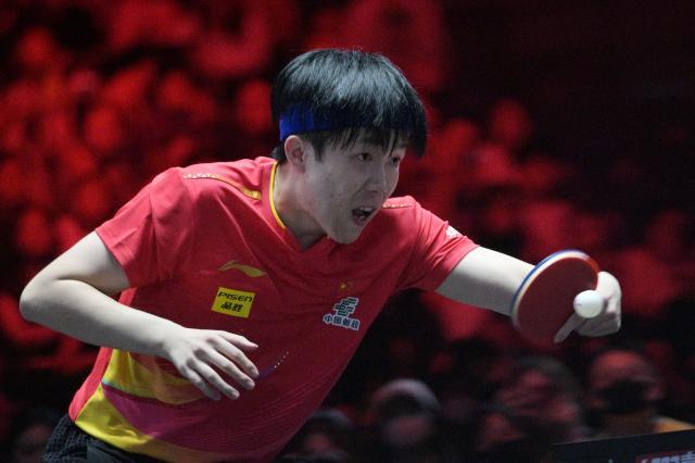 百家乐-新加坡大满贯开战 卫冕冠军王楚钦王曼昱首轮过关